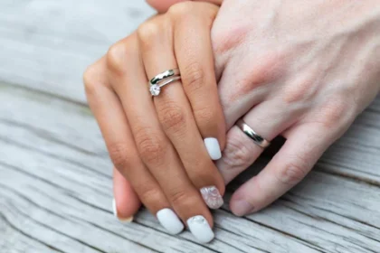 Choosing the Perfect Engagement Ring Metal