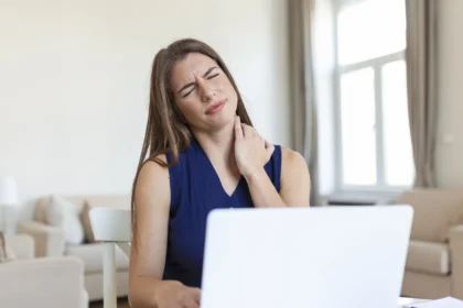 Holistic Approaches to Managing Neck Pain