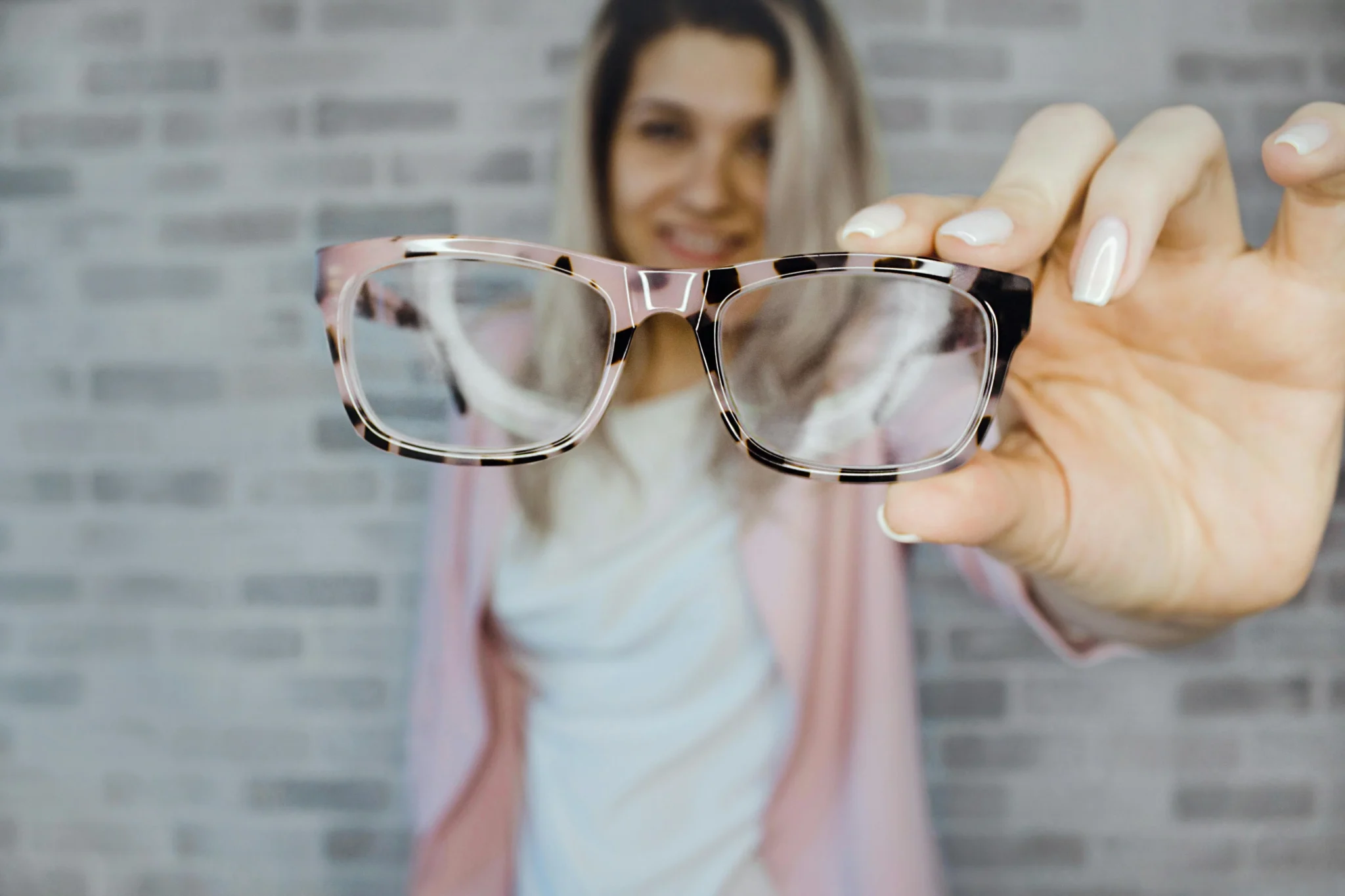 Signs That You May Need to Update Your Eye Prescription