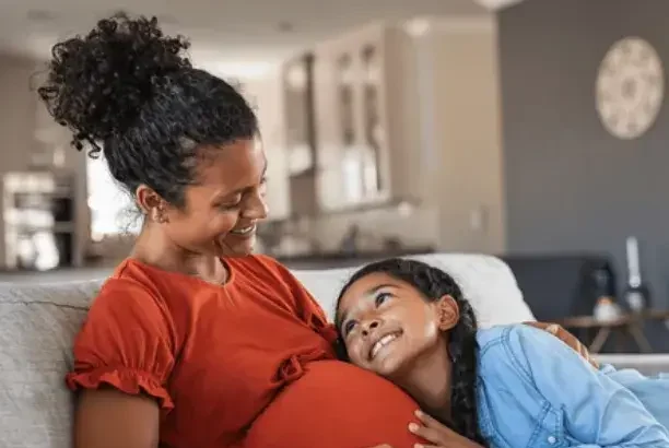 Understanding the Role of a Lactation Consultant in Postpartum Care